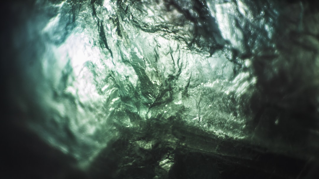 Deksteen muur: bescherming en uitstraling voor je tuinmuur