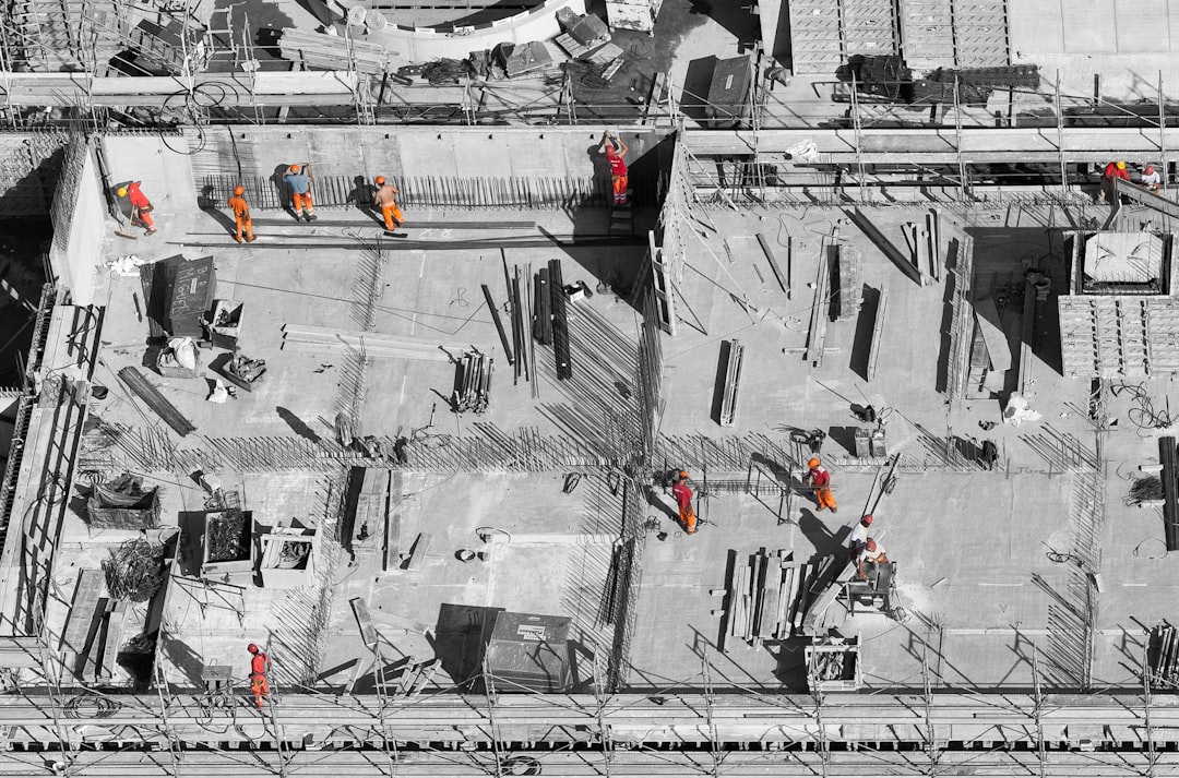 Bouwprojecten van plan tot oplevering: zo werkt het in de praktijk